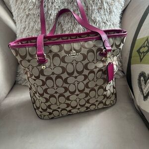 ‼️SOLD COPY‼️ Coach Signature Brown and Pink Tote Bag